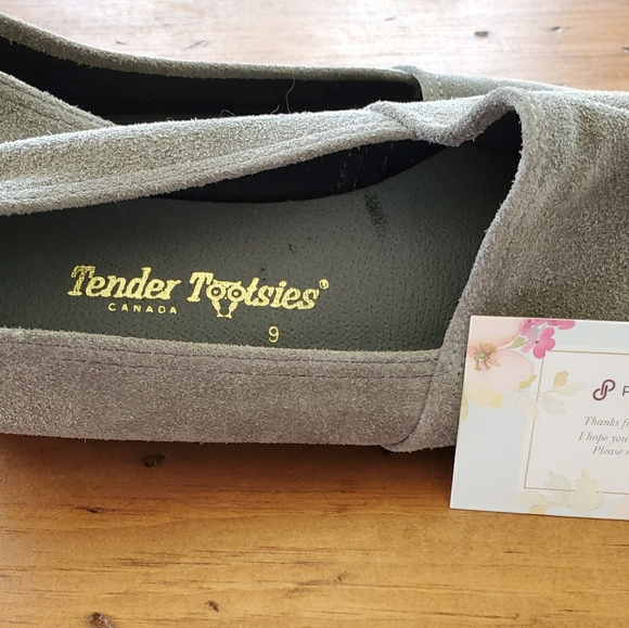 Tender Tootsies suede flat shoes - Picture 1 of 3